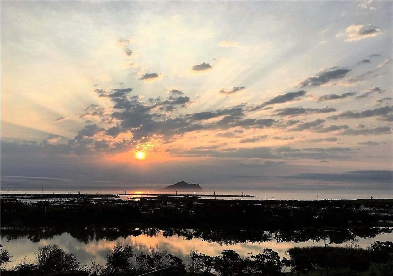 Lan Yue Homestay 頭城鎮 エクステリア 写真